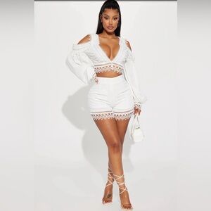Fashion Nova White short set *never worn*